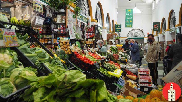 Guía de mercados locales en Sevilla: dónde comprar productos frescos